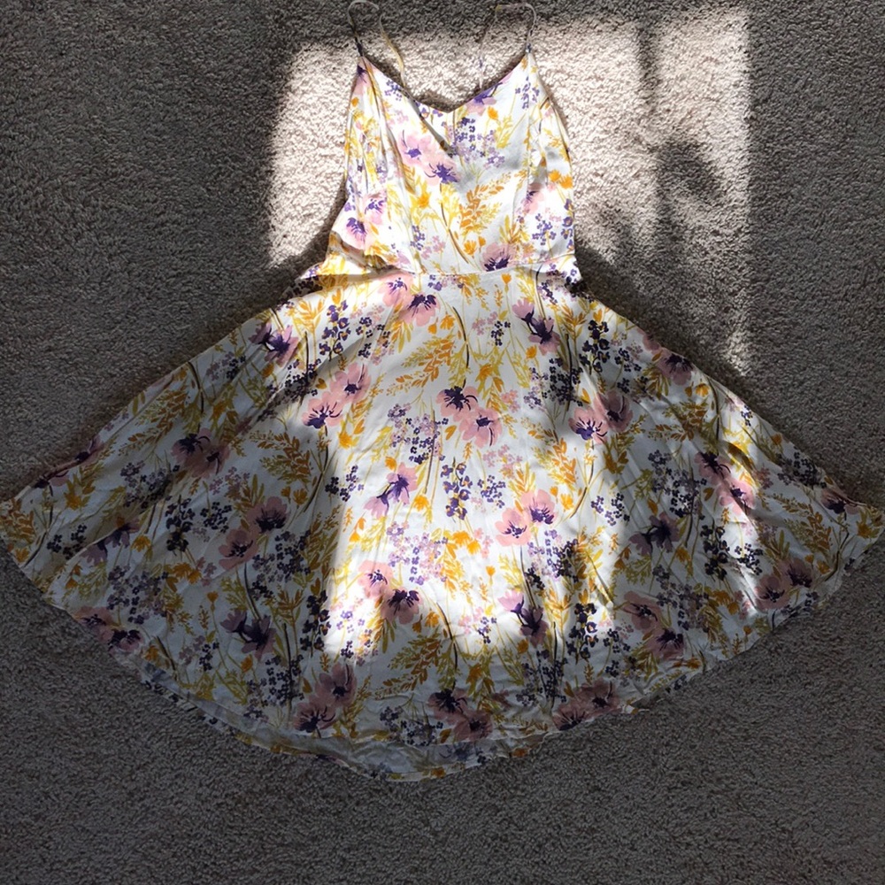 Beautiful spaghetti strap spring dress!!